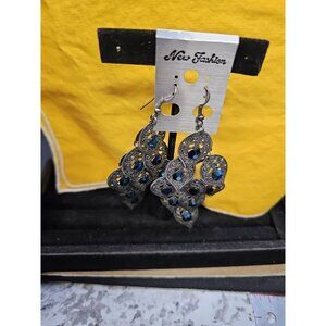 Earrings Pierced French Wire Silvertone Blue A.b.stone  Filigree